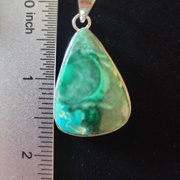 Malachite Pendant - Picture 3 of 3